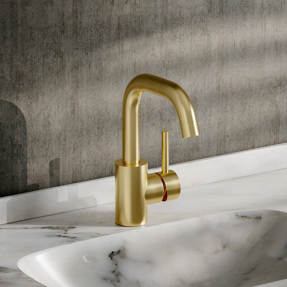 Gold 21cm Arc Single Handle Faucet with Swivel Spout